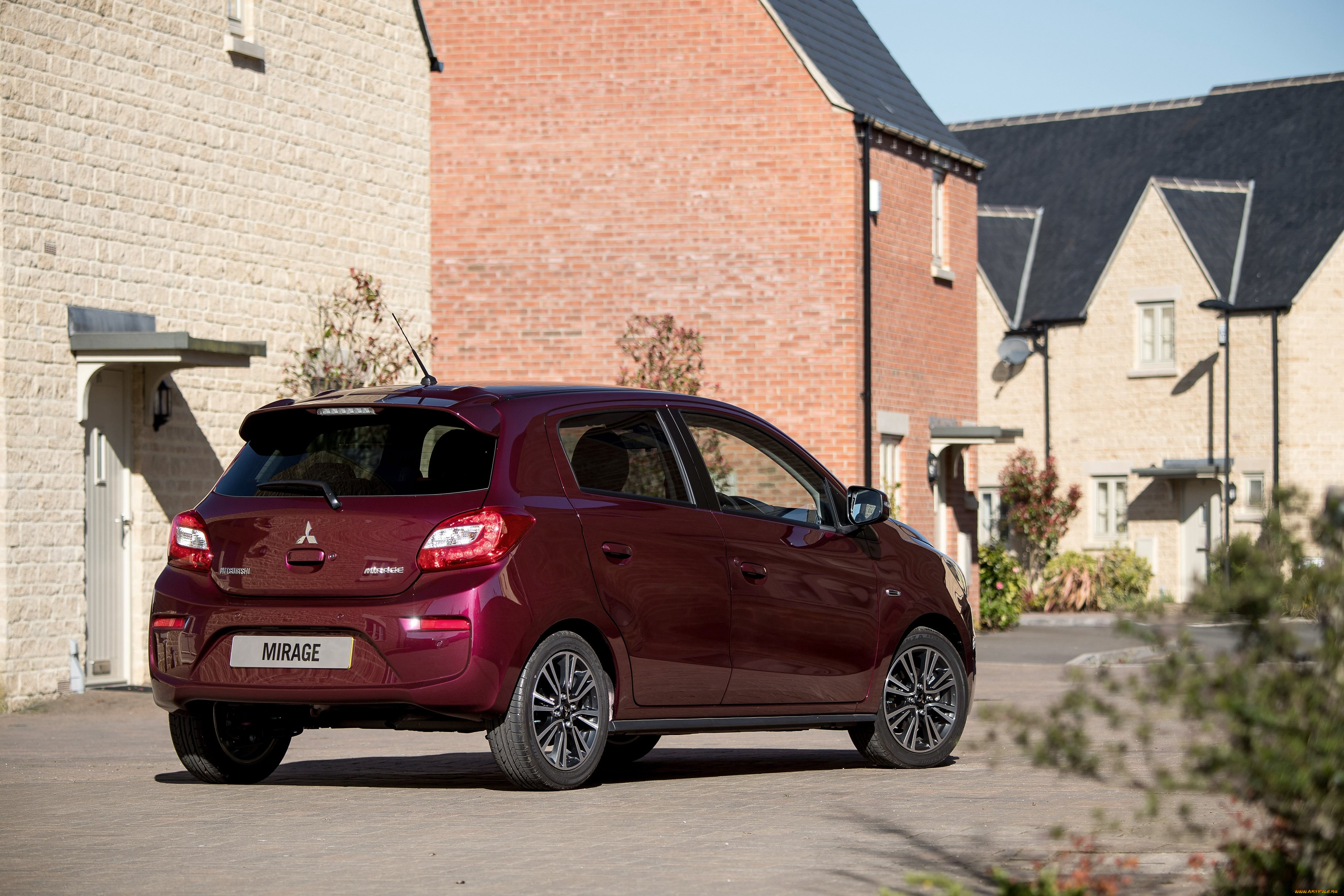 , mitsubishi, mirage, 2016, uk-spec